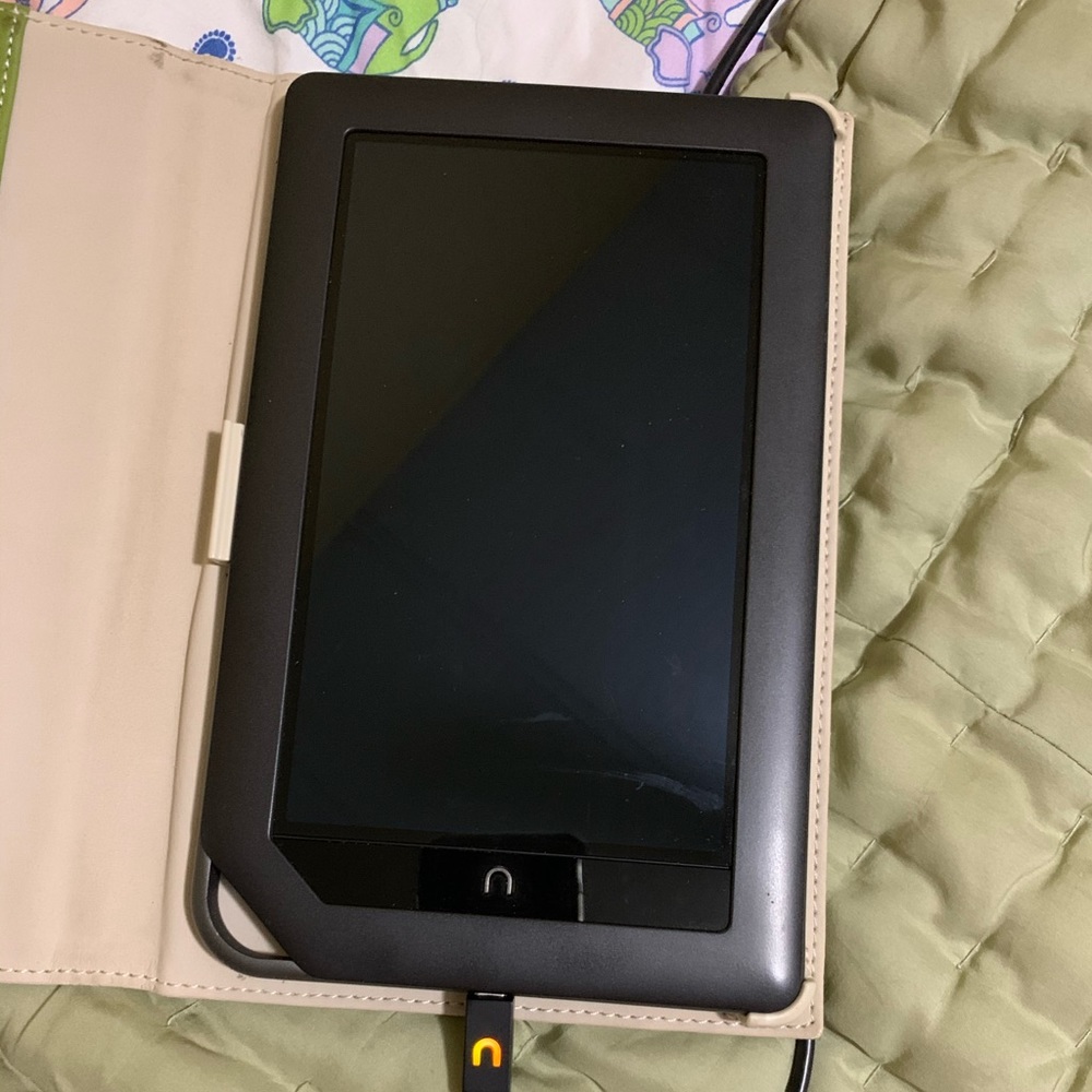 barnes and noble nook bnrv200